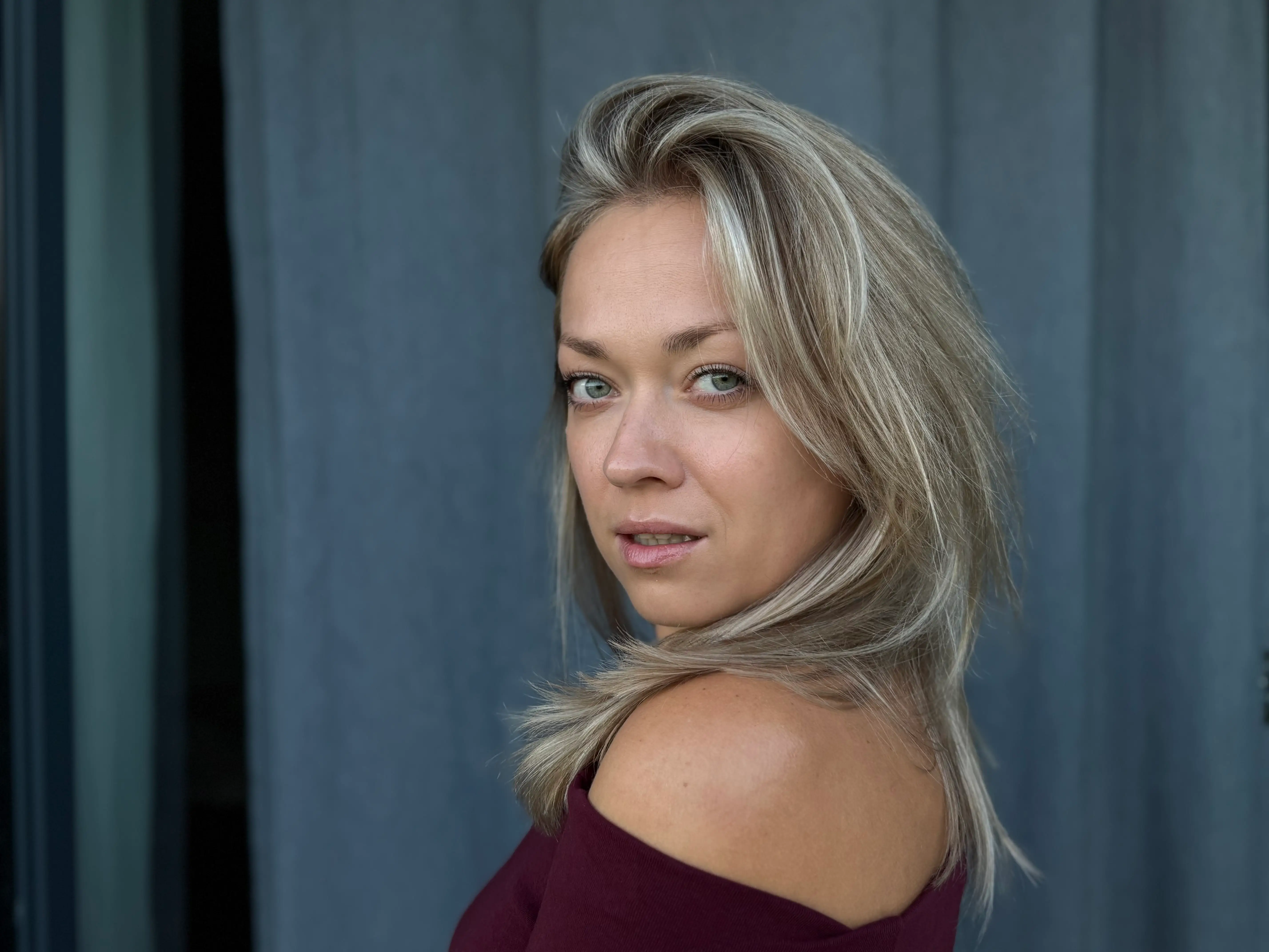 Professional headshot of actress Maryla Morydz 13