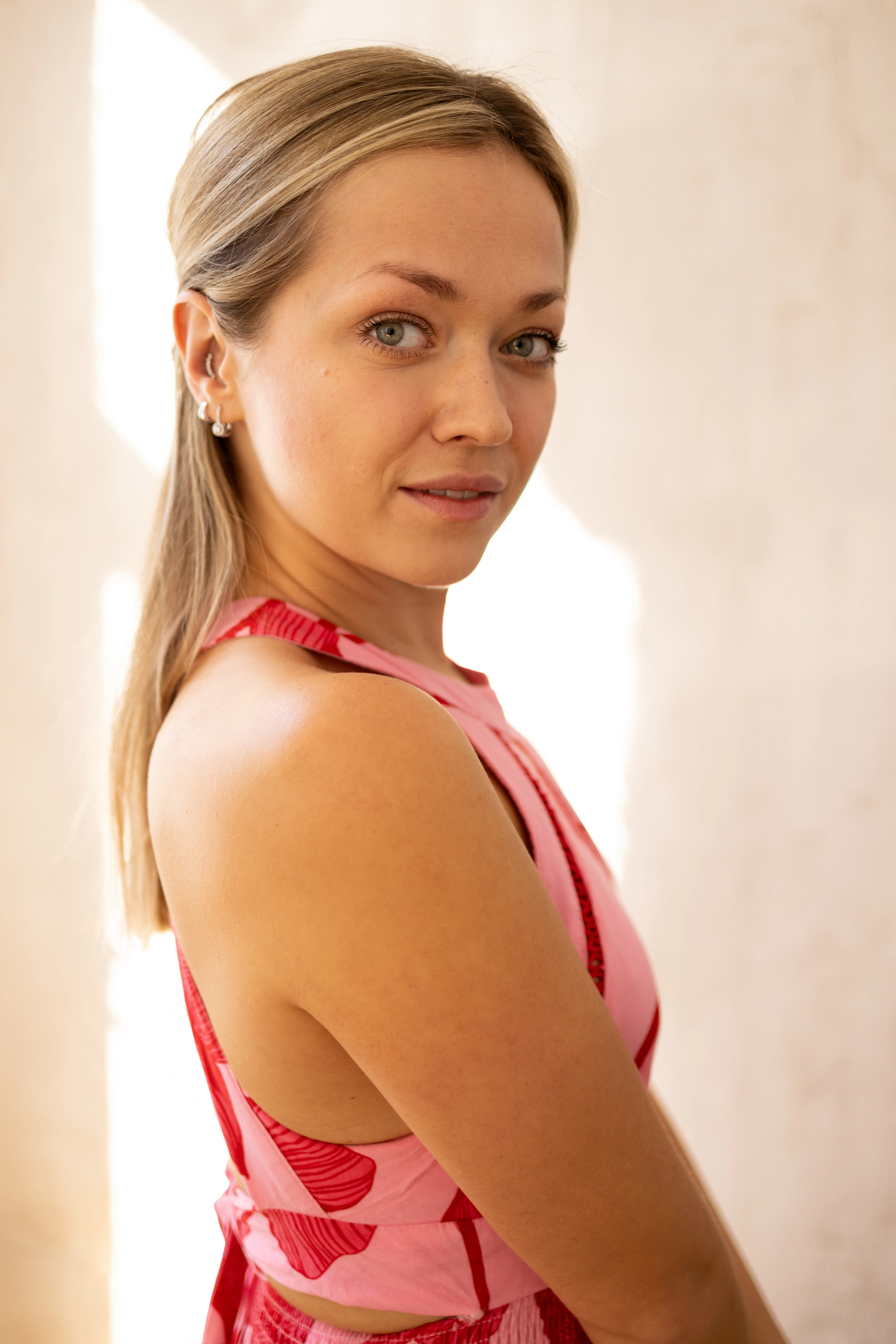 Professional headshot of actress Maryla Morydz 1