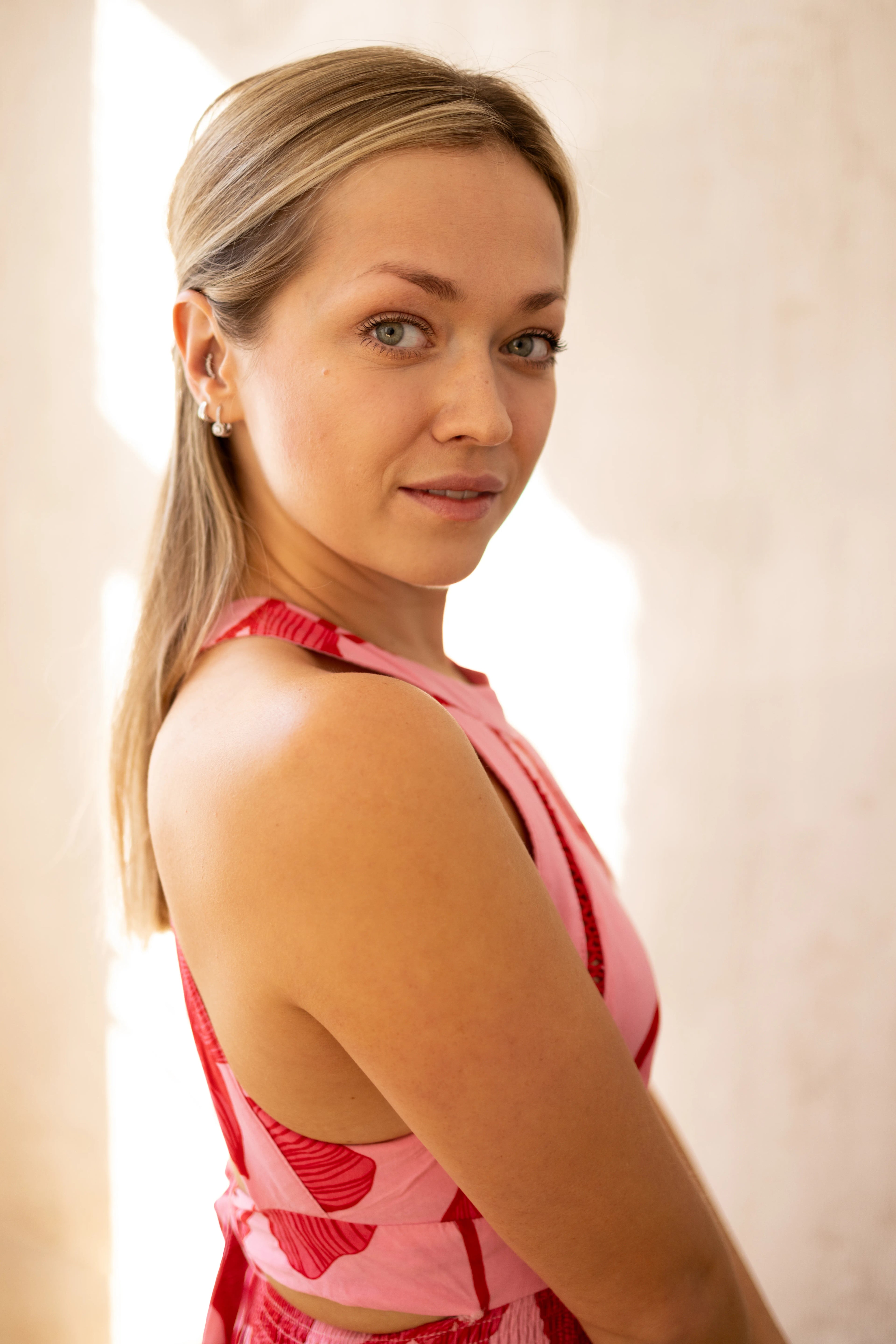 Professional headshot of actress Maryla Morydz 1